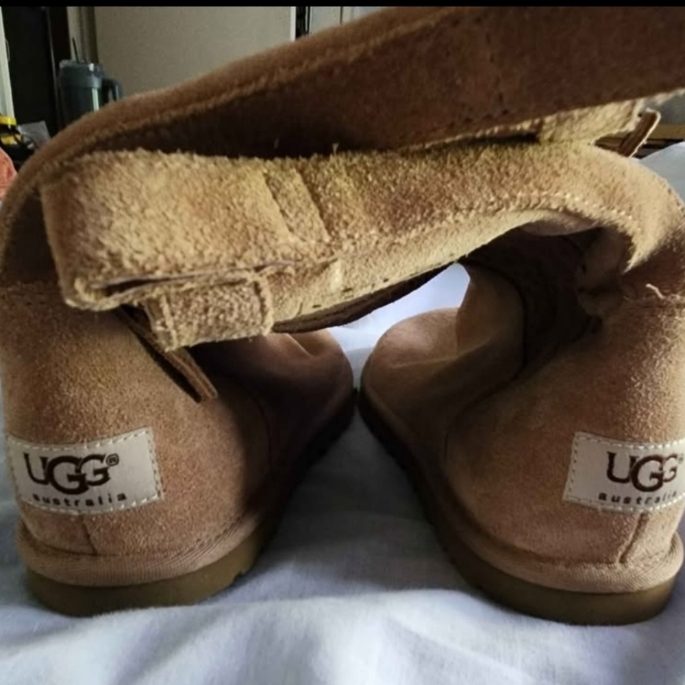 Ugg Boots - image 5